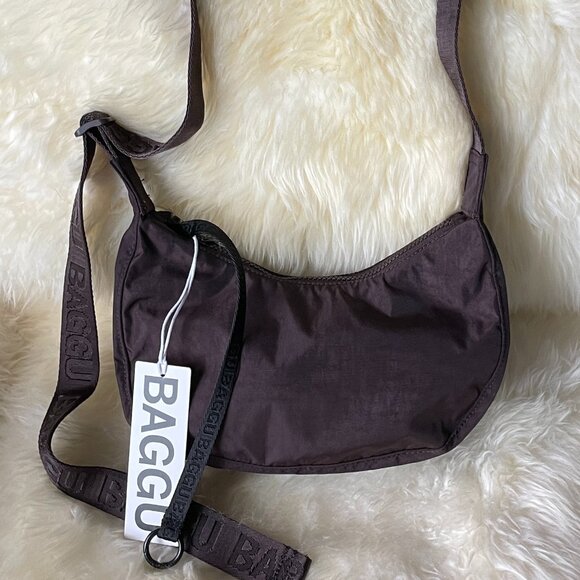 NWT Baggu Small Crescent Bag - Chocolate Plum - Picture 1 of 9